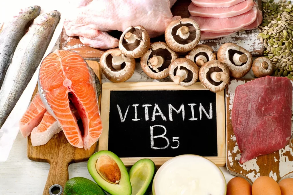 Fruits and vegetables contain vitamin B5