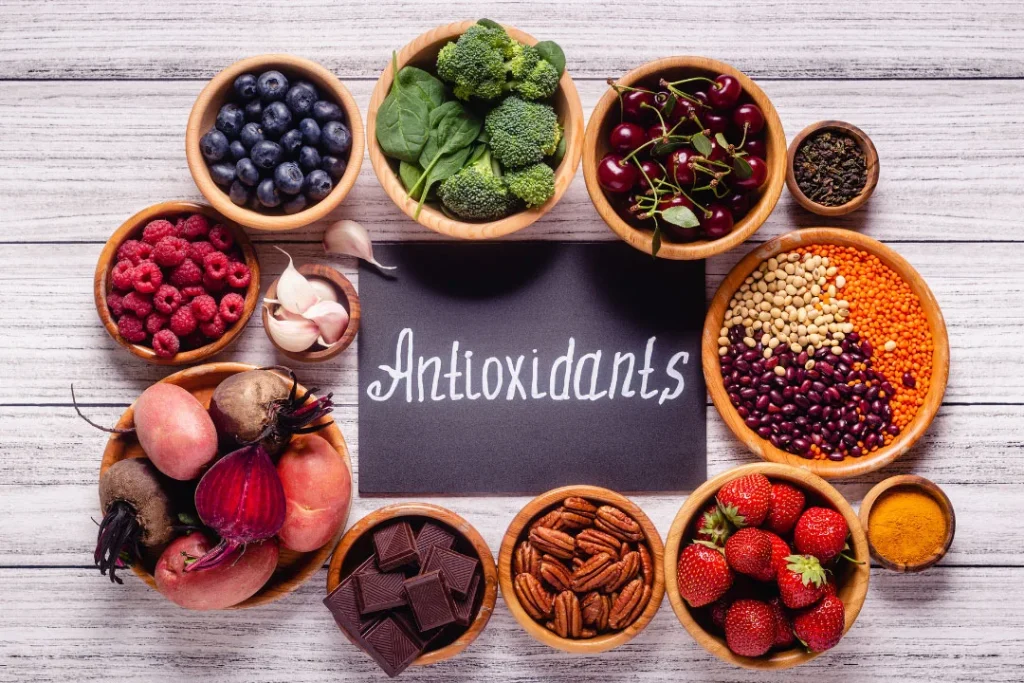 Multiple food items that provide good amount antioxidants.
