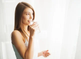 Looking Healthier and Younger With the Best Superoxide Dismutase Supplement: Good Skin Day vs Gladiator Barley best superoxide dismutase supplement